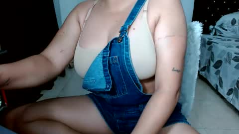 diana_o1 online show from June 9, 2:05 pm