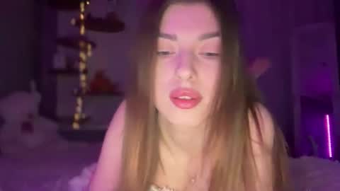 DIANA  online show from April 4, 9:35 pm