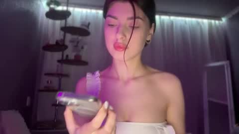 DIANA  online show from May 16, 6:51 pm