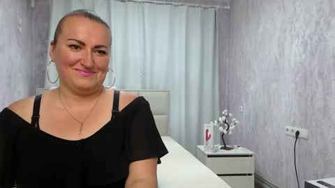 Diana online show from May 21, 8:12 am