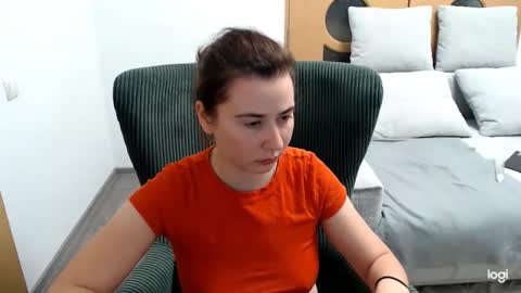 dianasmiey7 online show from October 31, 7:40 pm