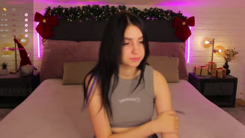 Dina Foxxx online show from December 16, 1:43 pm