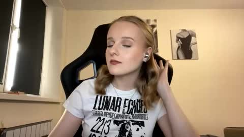 Kate online show from December 3, 9:00 am