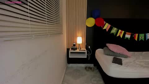 Soffie online show from June 25, 11:39 pm