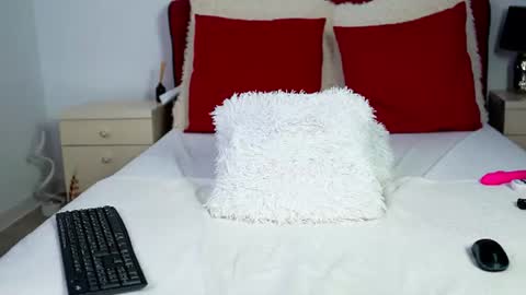 Chloe online show from June 27, 6:25 am