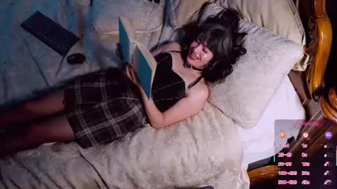 distractjoan online show from July 26, 8:38 pm