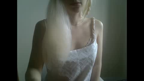 DitaMilton online show from September 17, 11:08 am