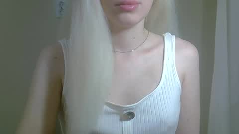 DitaMilton online show from September 26, 7:55 pm