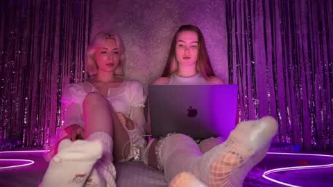 Snapshot of divine_hannah chatting on December 12, 9:26 pm Hannah online show from December 12, 9:26 pm