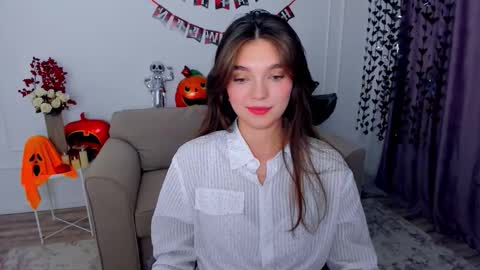 Hannah online show from October 17, 12:41 pm