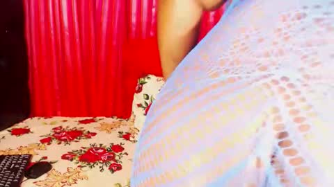 divinebooty93 online show from June 10, 6:34 am