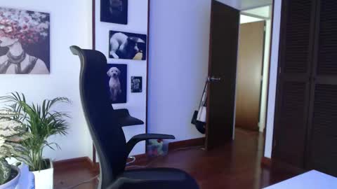 Hera online show from November 26, 2:07 pm