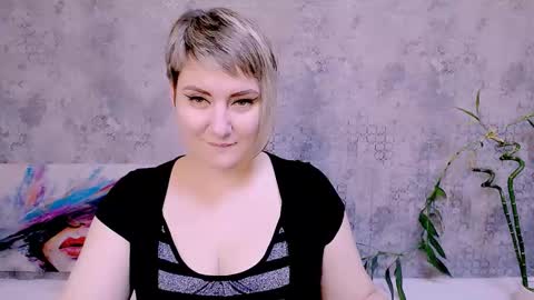 djullia online show from November 2, 9:45 am