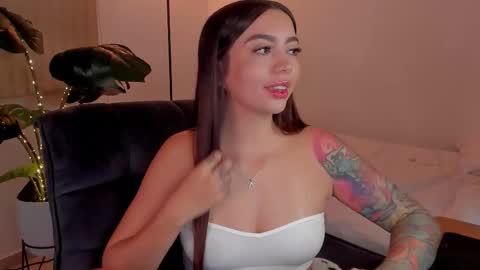 Hii Dont forget to follow me . online show from November 6, 1:55 am