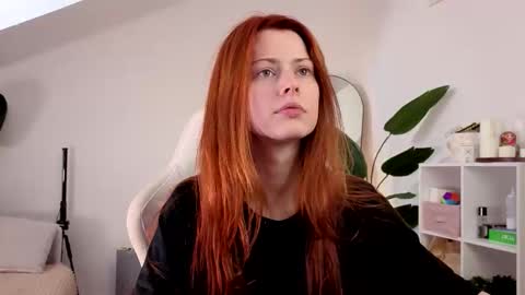 Your doll Lesli online show from September 18, 7:18 am