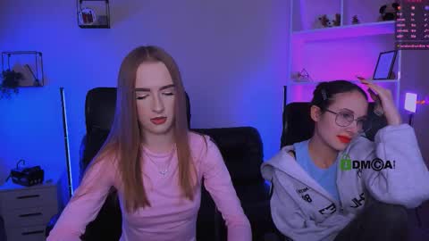 doll_vey online show from November 6, 8:15 pm