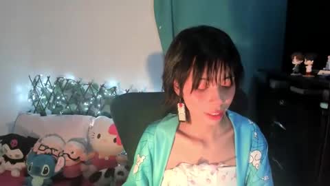Snapshot of dolliette chatting on September 27, 2:52 am mina online show from September 27, 2:52 am