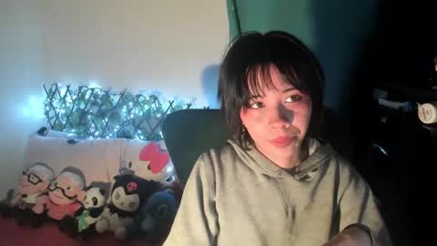 Snapshot of dolliette chatting on September 24, 3:16 am mina online show from September 24, 3:16 am