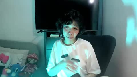 Snapshot of dolliette chatting on September 13, 3:47 am mina online show from September 13, 3:47 am