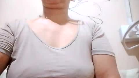 dolly926661 online show from July 25, 12:56 pm