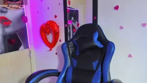 dolly_boob online show from June 5, 6:52 am