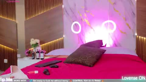dolly_brownc online show from July 18, 5:55 am