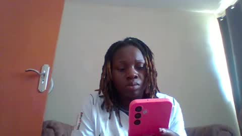 dollyvee online show from May 31, 10:54 am
