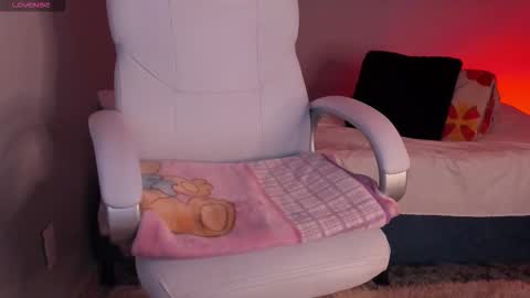 Dolly online show from February 6, 6:11 pm