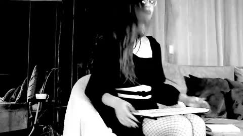 Dolores Sage online show from April 7, 8:55 pm