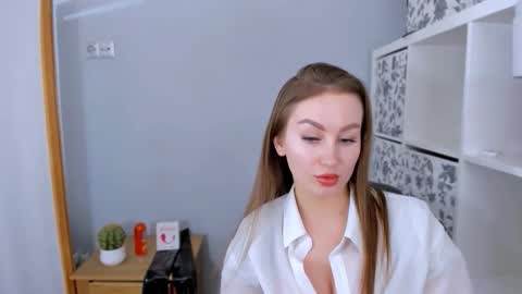 DonnaSensual online show from November 27, 6:33 pm