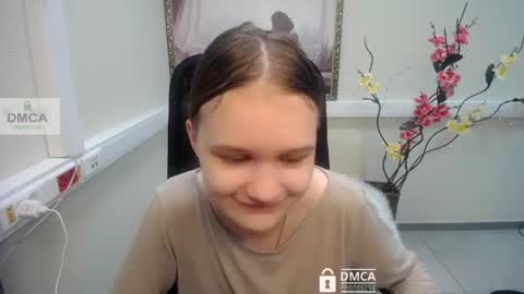 Sia online show from July 12, 6:47 am