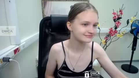 Sia online show from July 24, 10:46 am