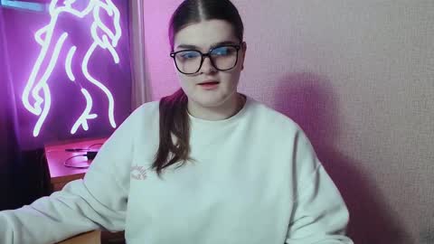 dora_candy_ online show from February 28, 8:42 am