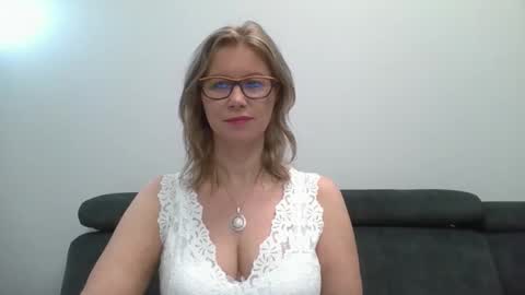 DoreenSexy online show from November 18, 7:20 am