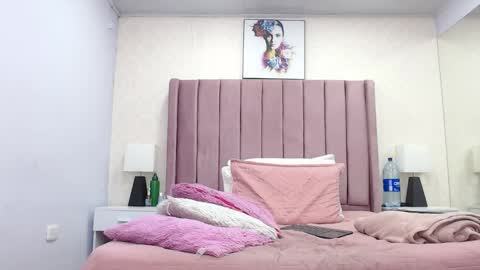 Anny online show from January 11, 1:16 pm