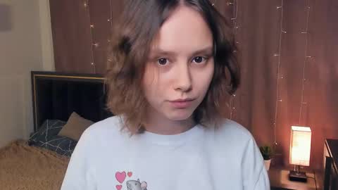 Violet online show from November 8, 8:25 pm