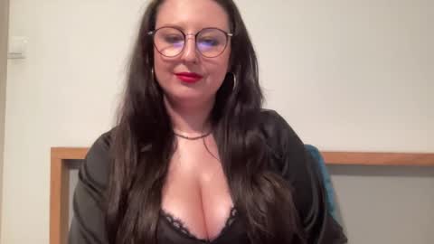 Dorothy online show from May 31, 6:20 pm