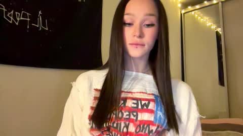 MOLLYYYY dont forget to give me a thumb up online show from November 4, 1:27 pm