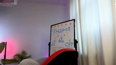 Lisbeth Salander online show from December 14, 5:35 am