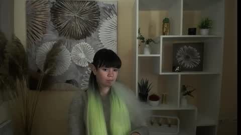 Snapshot of dream_caster_ chatting on October 5, 12:32 pm dream caster  online show from October 5, 12:32 pm