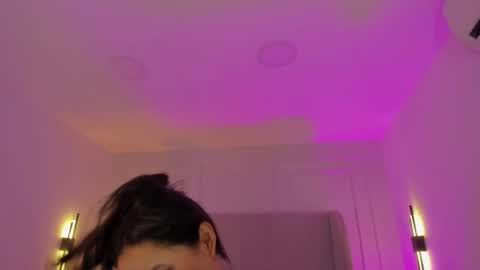 N E N A  online show from October 6, 3:56 am