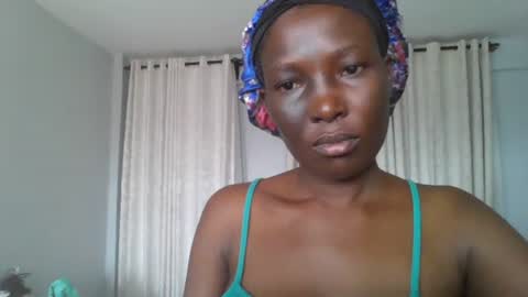 dreamydollxo485 online show from August 1, 9:22 am