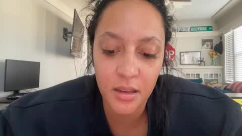 RIRI OR DREAMY online show from October 1, 4:34 pm