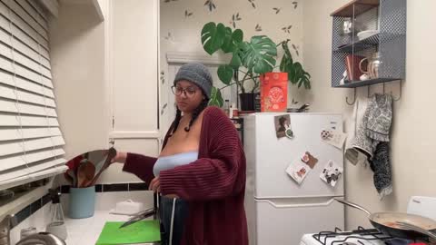 RIRI OR DREAMY online show from January 26, 3:27 am