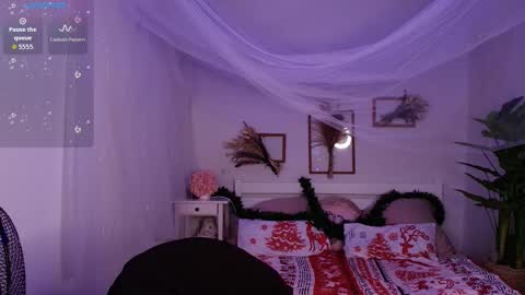 dreamysteps online show from December 18, 2:27 am