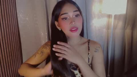 Dreyana online show from July 28, 2:13 pm