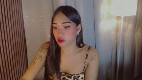 Dreyana online show from July 28, 5:02 pm