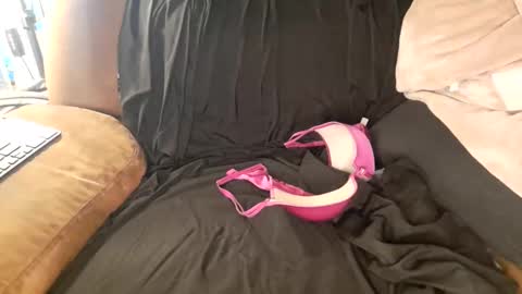 drippinglilygagwell online show from November 12, 2:09 am