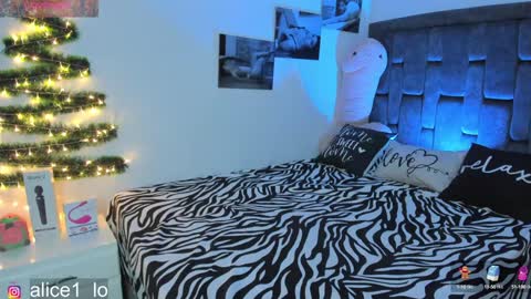 Snapshot of dulce_alice_ chatting on December 24, 10:11 am ALICE online show from December 24, 10:11 am