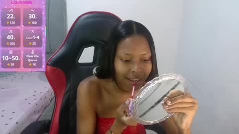 dulce_camx online show from May 19, 3:57 am